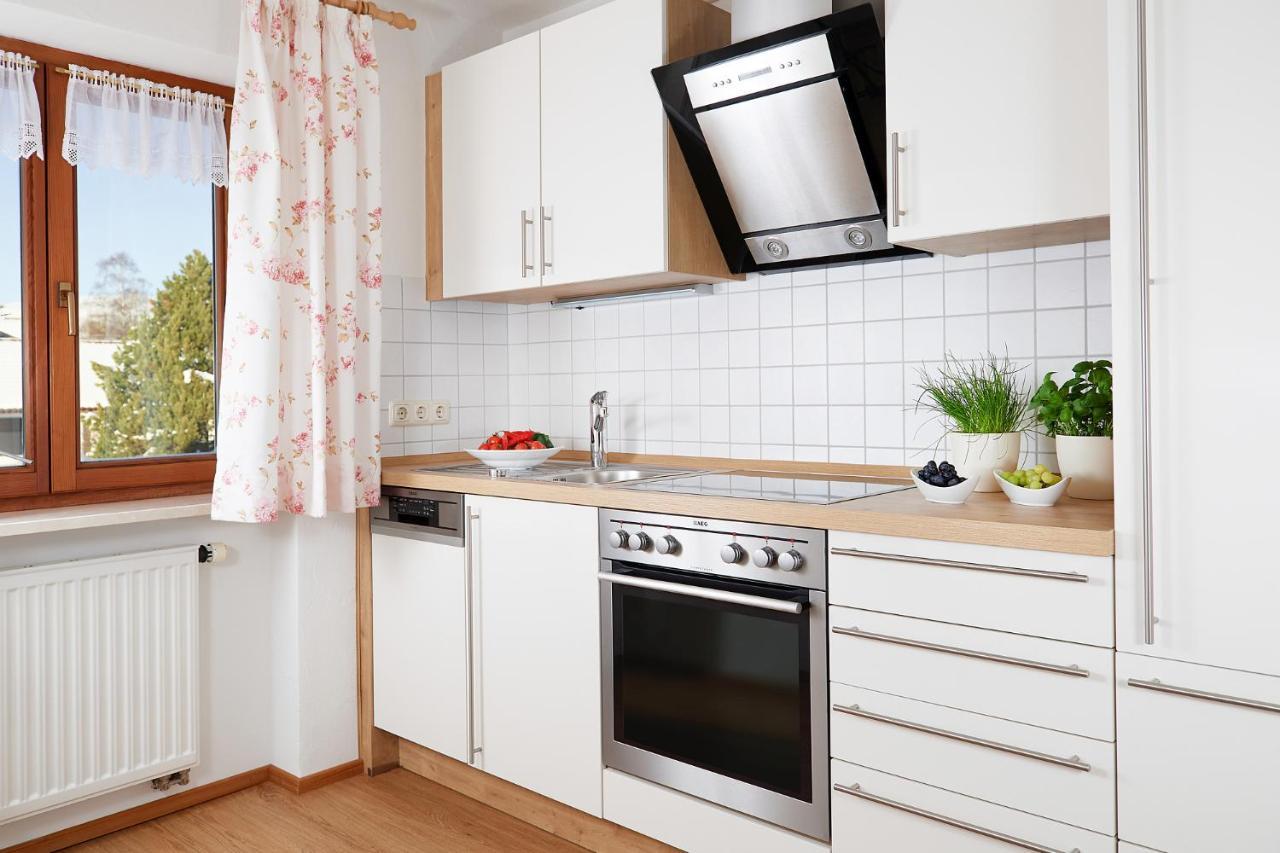 Hornblick Apartment *
